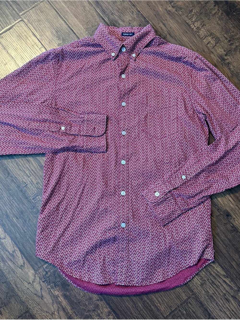 American Eagle Outfitters Men's Pink Geometric Button-Down Shirt